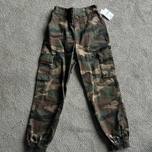 Forever 21 Cargo Joggers NWT